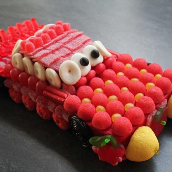 GÂTEAU DE BONBONS "CAR À GOGO"