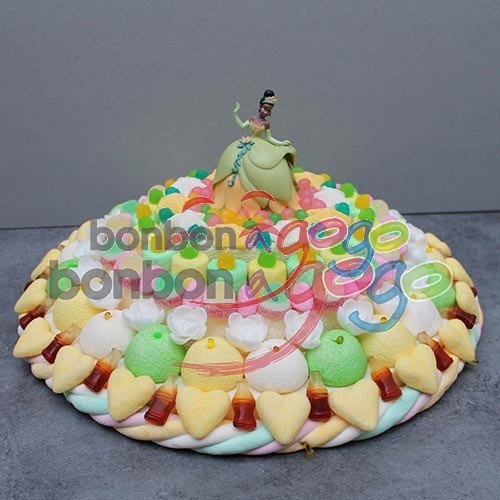 GÂTEAU DE BONBONS "RAIPONCE"