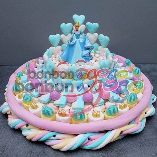 GÂTEAU DE BONBONS "MERIDA"