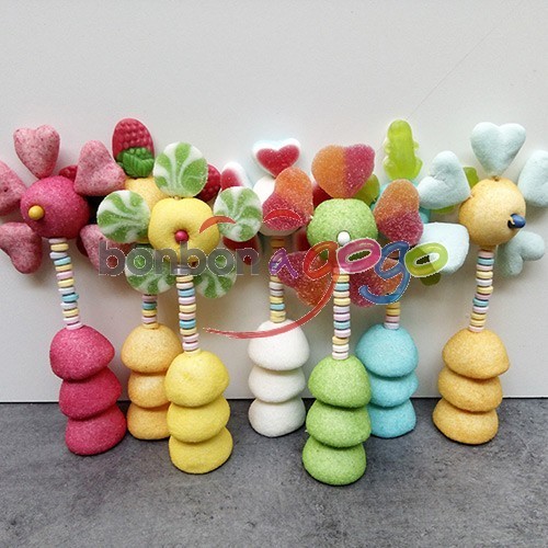 BROCHETTE DE BONBONS "LOVE"